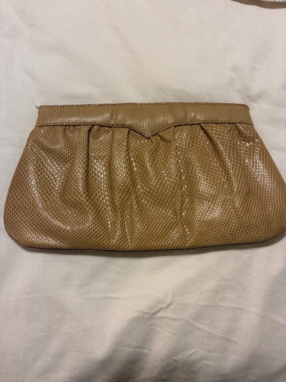Vintage Lou-Ran Originals Beige Snakeskin Clutch Handbag w/ Gold Chain